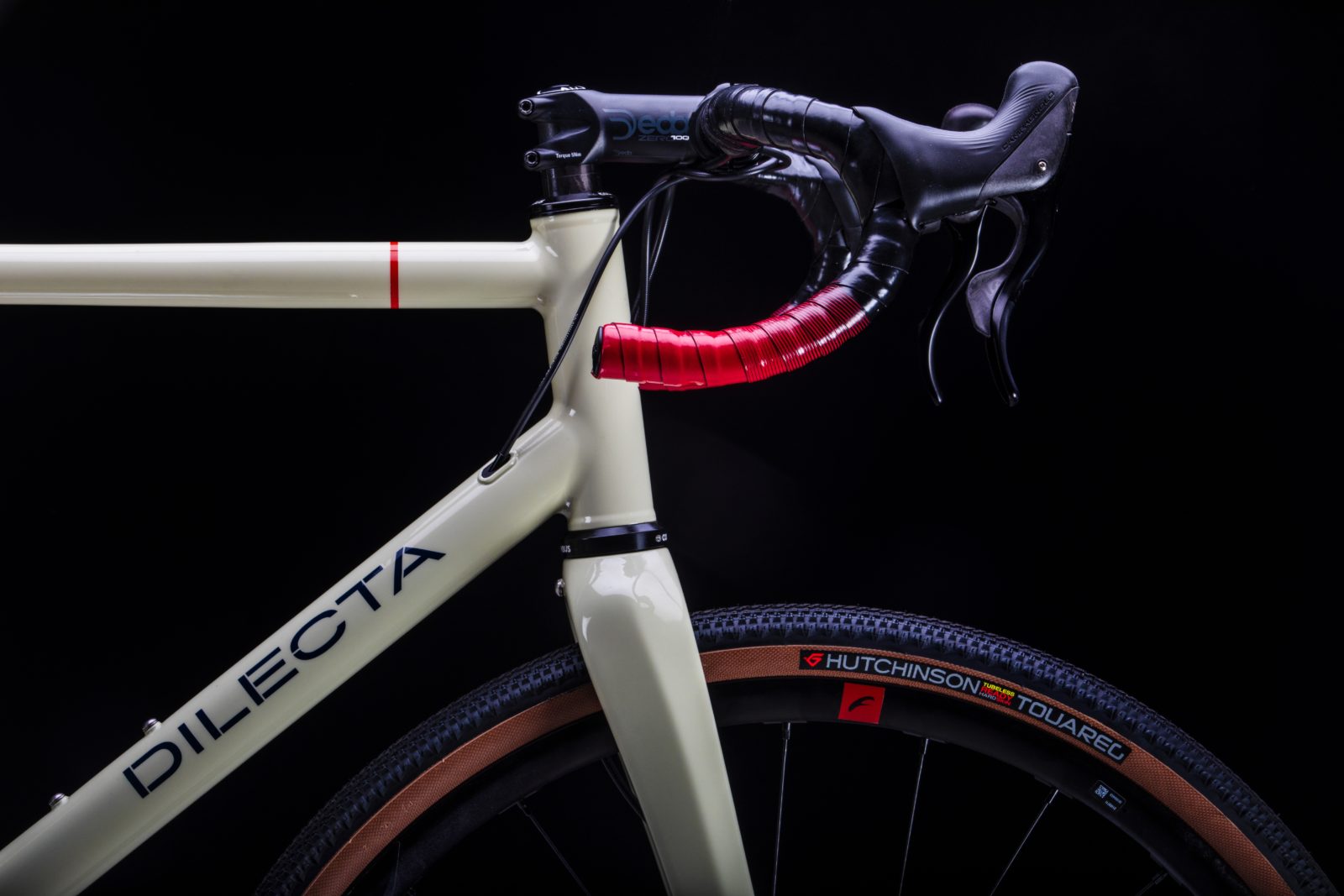 Plaque émaillée Vélo – Cycles Dilecta Le Blanc – Pin's Cycliste Club Français